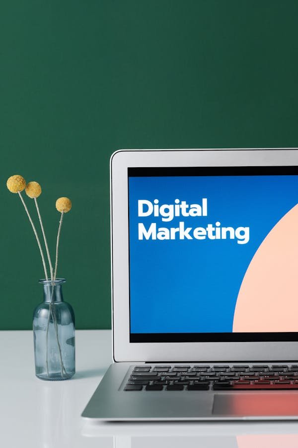 Optimisez votre stratégie avec une agence com marketing digital